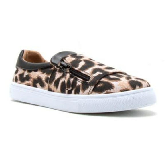 Qupid Shoes - Last6.5,Side Zip Fashion Sneaker Lycra or Canvas